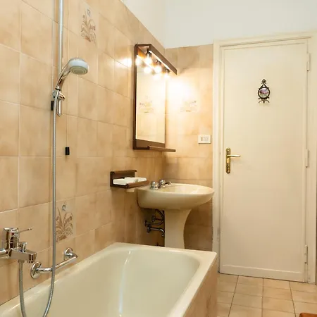 La Casa Dell'artista 아파트 *